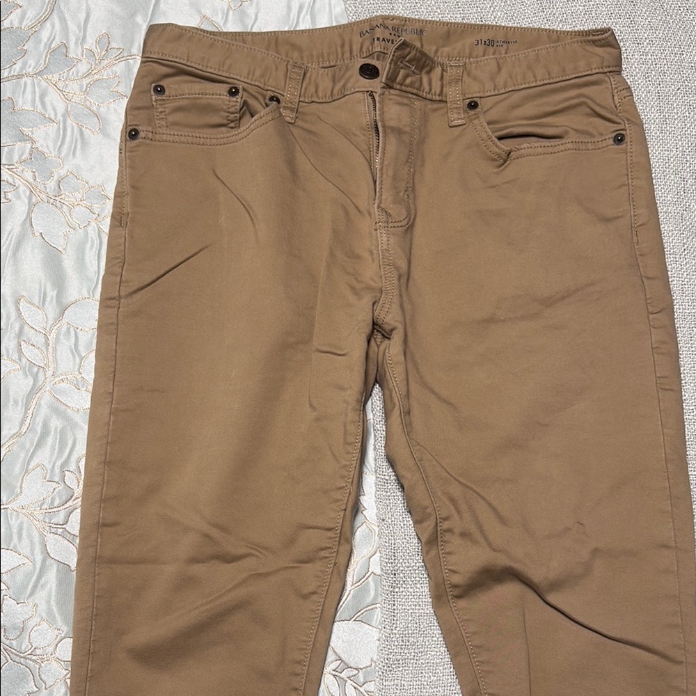 Banana Republic Men's Straight Jeans - Tan